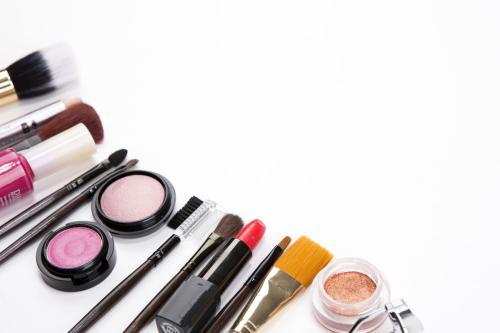 口紅刷有必要每次使用完后就立即清洗嗎？用勤快還是用對更重要